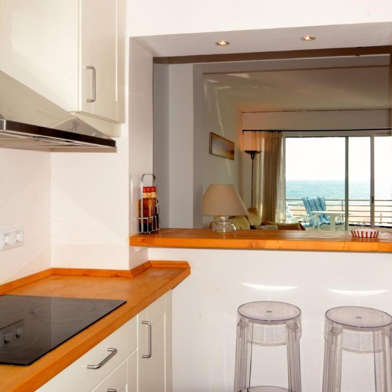CATALONIA 4-8 - Apartment with Sea View - 12