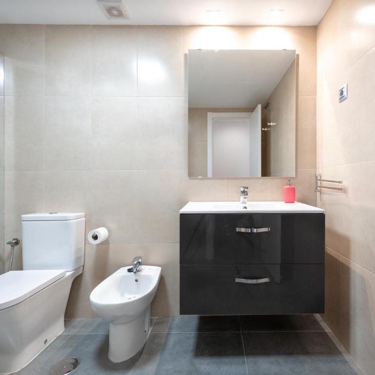 Ferrandiz Suite - Two-Bedroom Apartment - 23