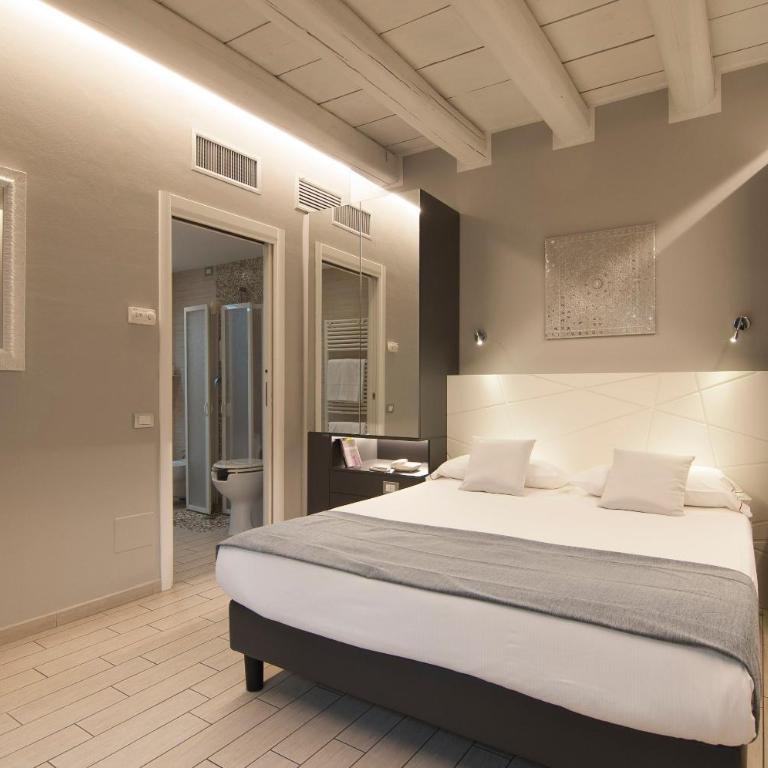 Hotel Fontana Verona - Camera Queen con Bagno Disabili - Dependance - 7