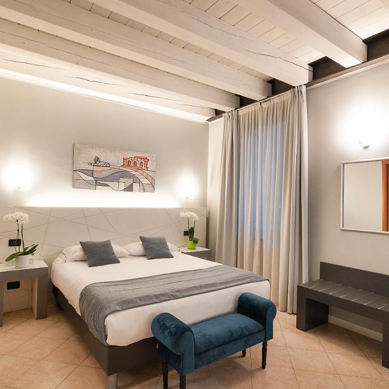 Hotel Fontana Verona - Camera Matrimoniale Comfort con Balcone - 5
