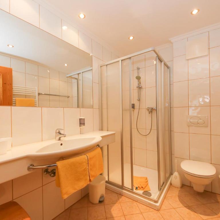 Hotel Oberwirt - nahe an Saalbach und Zell am See, Viehhofen Sommercard - Doppelzimmer mit Balkon - 4