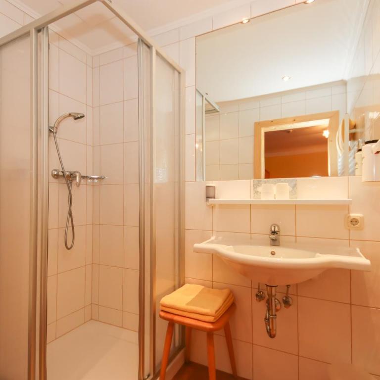 Hotel Oberwirt - nahe an Saalbach und Zell am See, Viehhofen Sommercard - Großes Doppelzimmer - 2