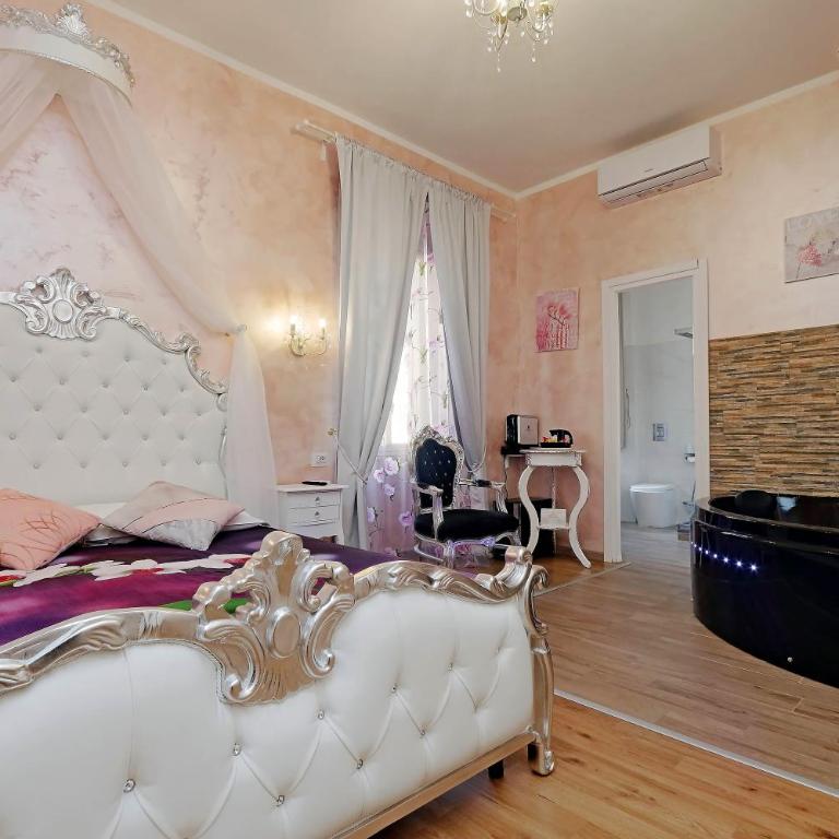 Deluxe rooms and One Chilling jacuzzi Suite Guesthouse - Chambre Double avec Baignoire Spa - 16