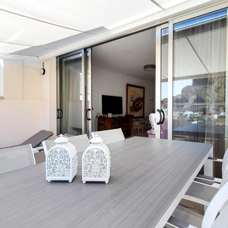 Puerto de Mogan - Luxe Apartment with roof terrace and sea view - Apartamento de 1 dormitorio - 50