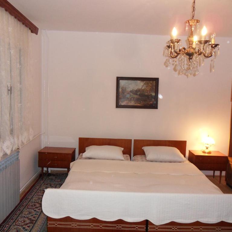 Accordeon - One-Bedroom Apartment - 3