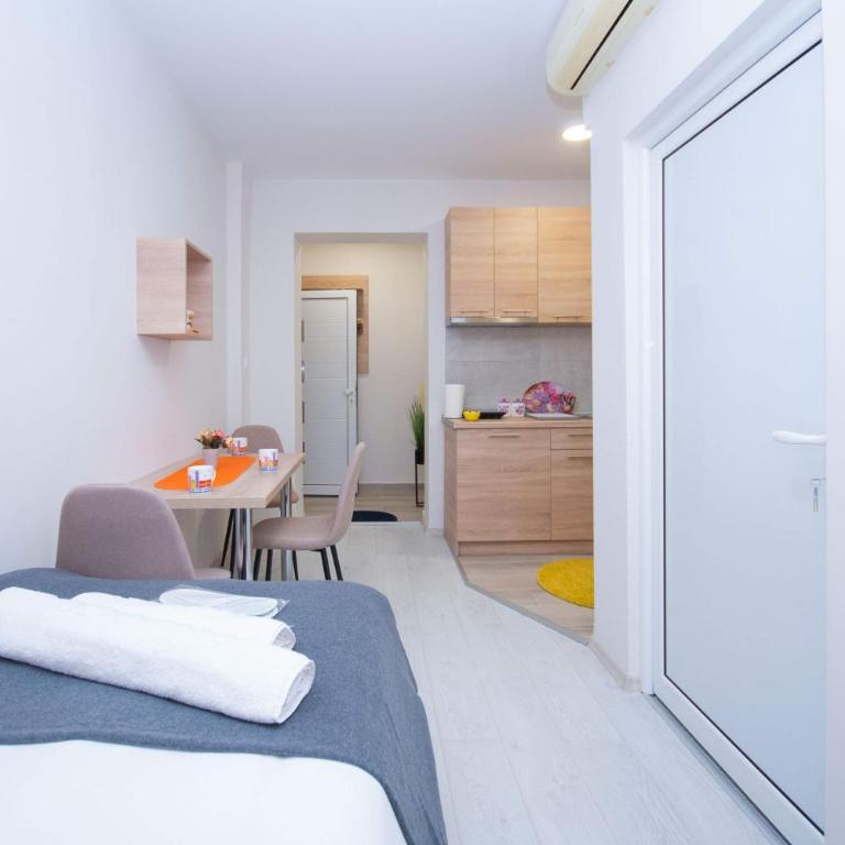 Cvetni trg - Apartman sa 2 Spavaće Sobe - 13
