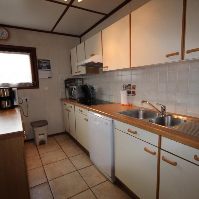 Domaine de vacances à 600m de la plage animations piscines en supplément villa climatisée 3 chambres 5 à 7 couchages WIFI LRPDSG12 - Maison 3 Chambres - 6