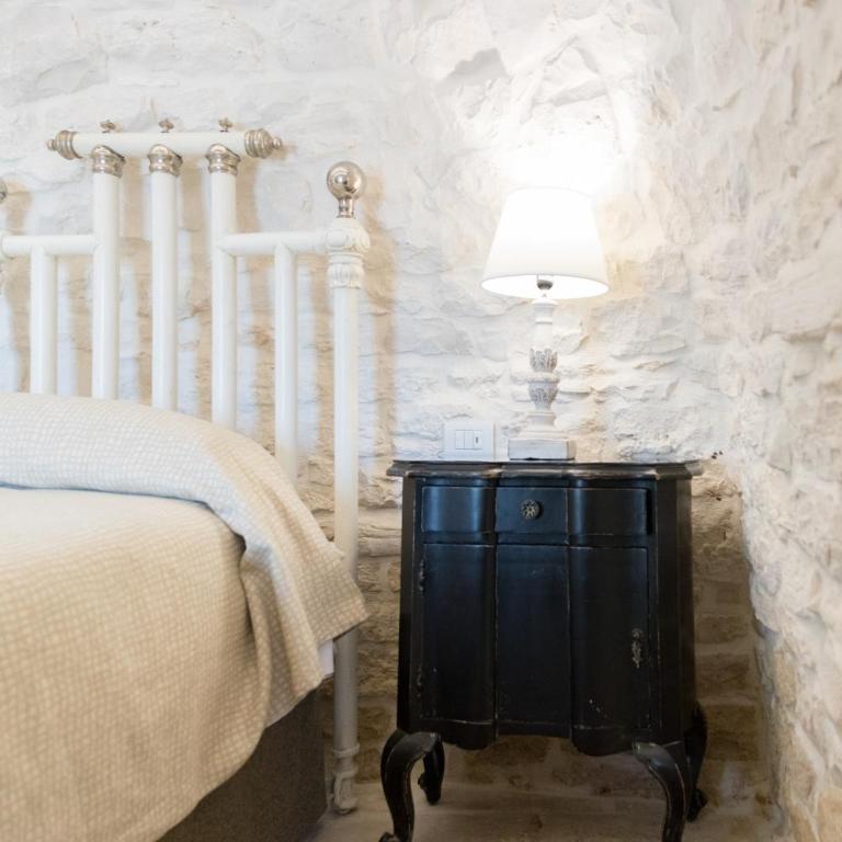 Trulli Resort Aia Piccola - Trullo con 3 Camere da Letto - 31