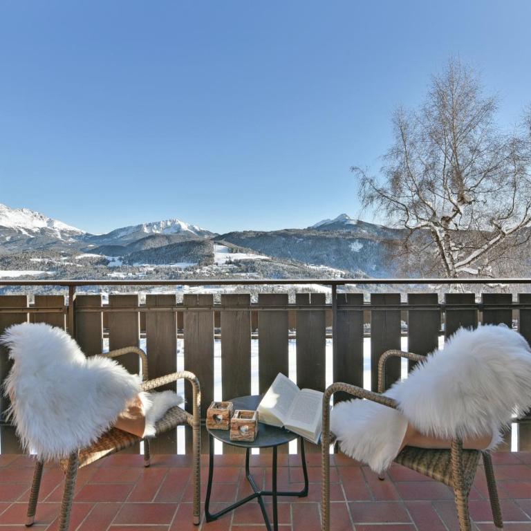 Panoramahotel Obkircher - Camera Matrimoniale con Balcone e Vista Montagna - 3