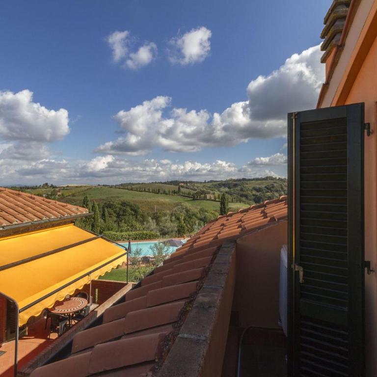 Calanchi Apartments - Appartamento con Vista Piscina - 1