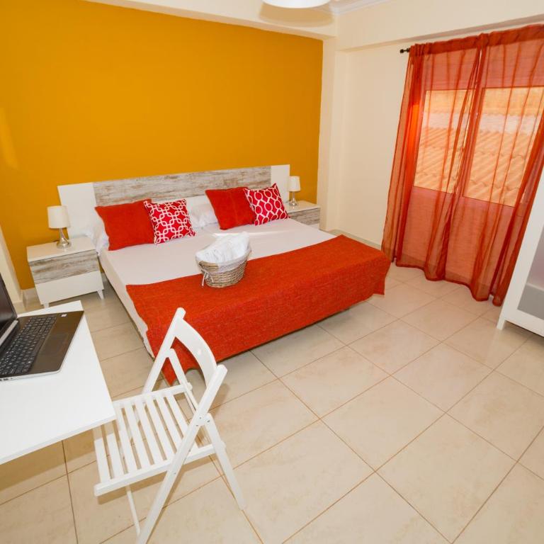 Old Town Alicante - Standard Twin Room with Shared Bathroom - 3