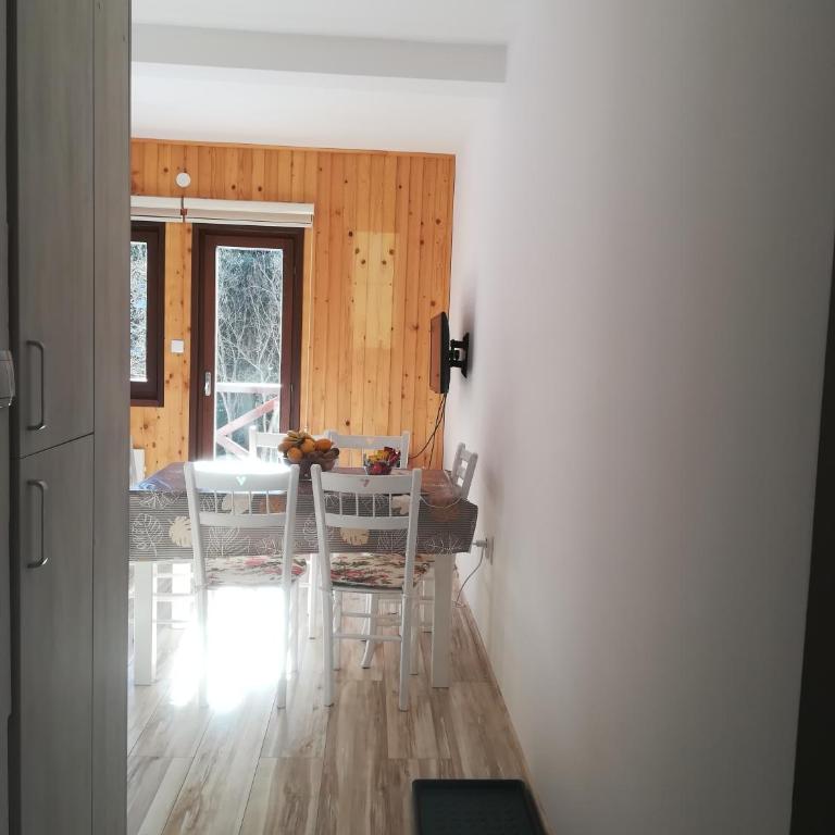 Sunrise apartmani - One-Bedroom Apartment - 11
