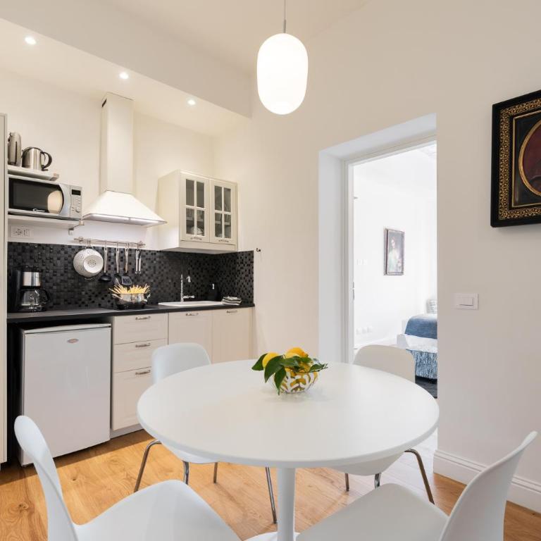 Lovely apartment with balcony - Appartamento con 2 Camere da Letto - 12