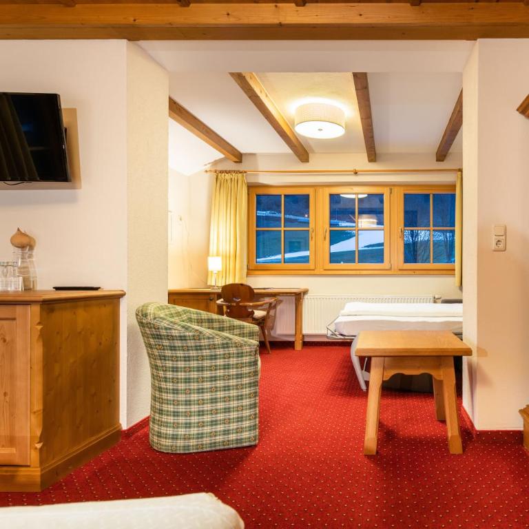 Hotel Senningerbräu - Vierbettzimmer - 10
