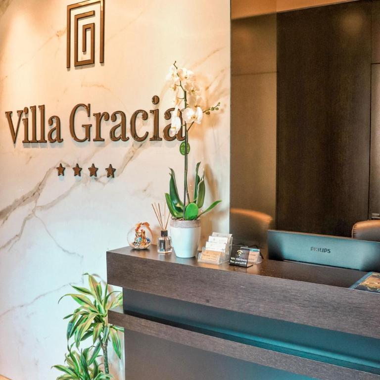 Hotel Villa Gracia - Standardna Dvokrevetna Soba sa Bračnim Krevetom/Zasebnim Krevetima - 13
