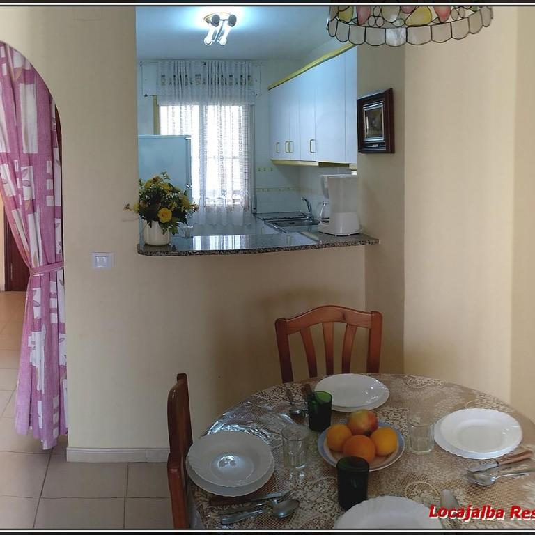 Locajalba Residencial La Volta - Apartamento con vistas a la piscina - 16