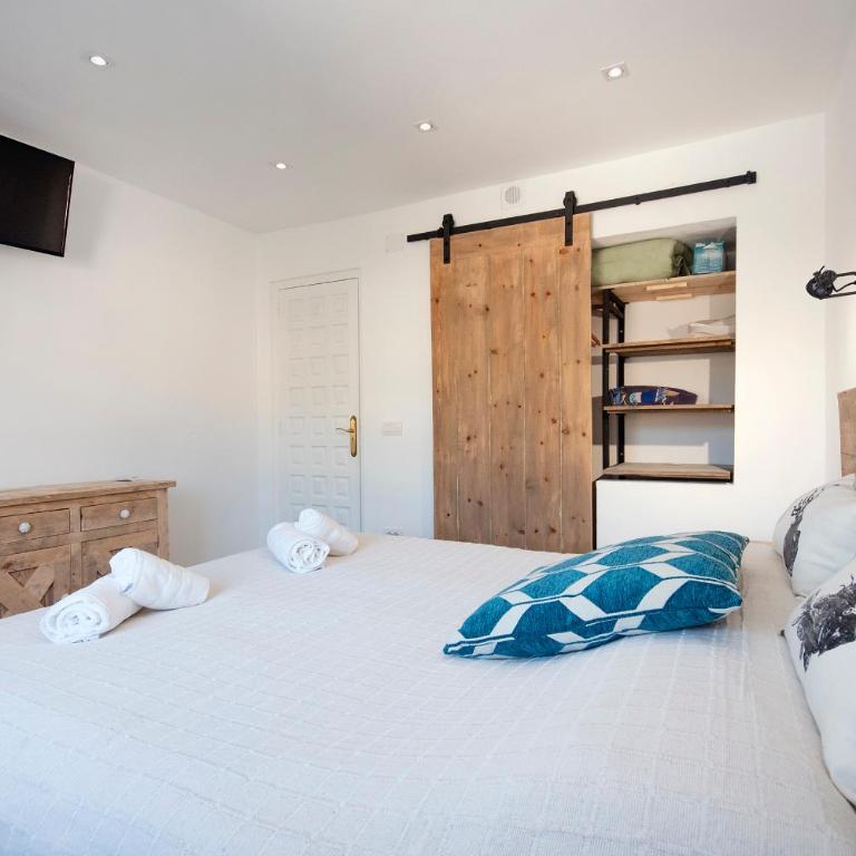 Sara 8 - free WIFI, chill-out, private pool, private tennis court - by Holiday Rentals Villamar - Villa - 28