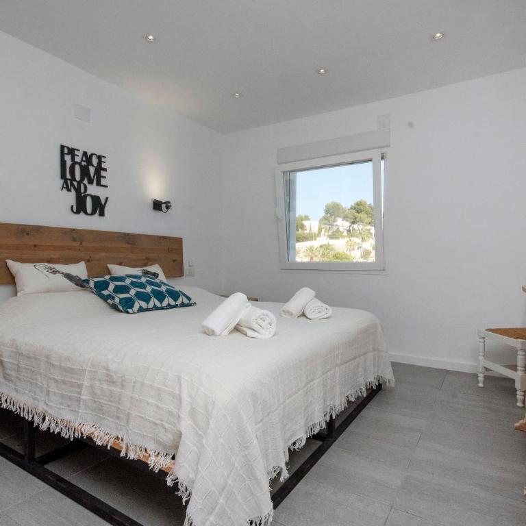 Sara 4 personas, free WIFI, chill-out, private pool, private tennis court - by Holiday Rentals Villamar - Villa - 9
