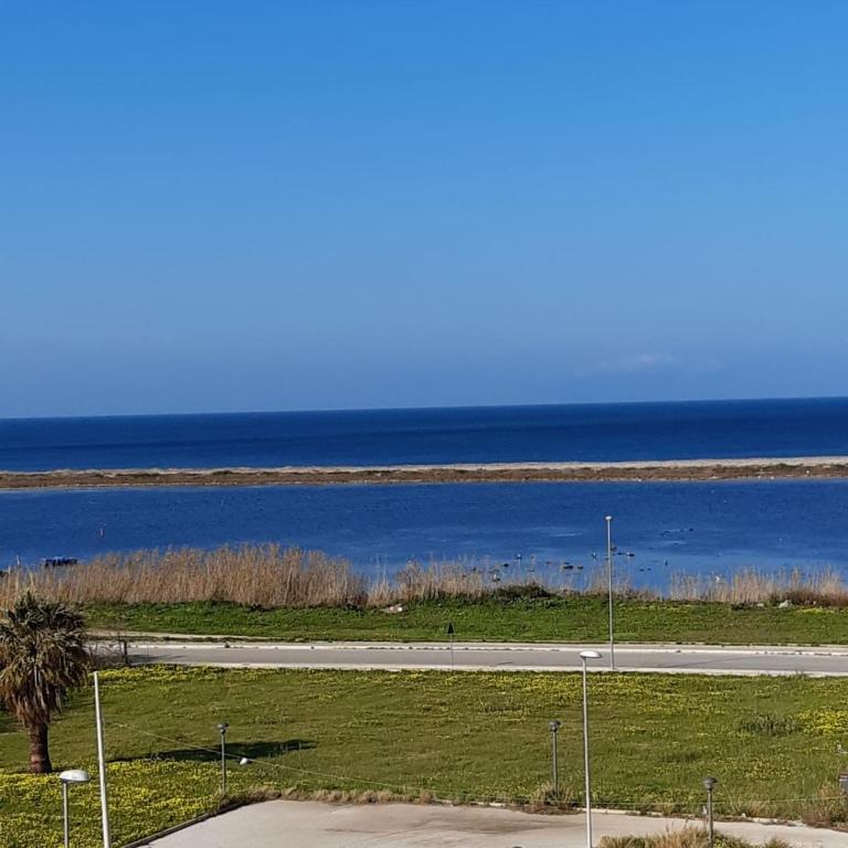 Le Quattro Isole - Camera Matrimoniale con Balcone e Vista Mare - 1