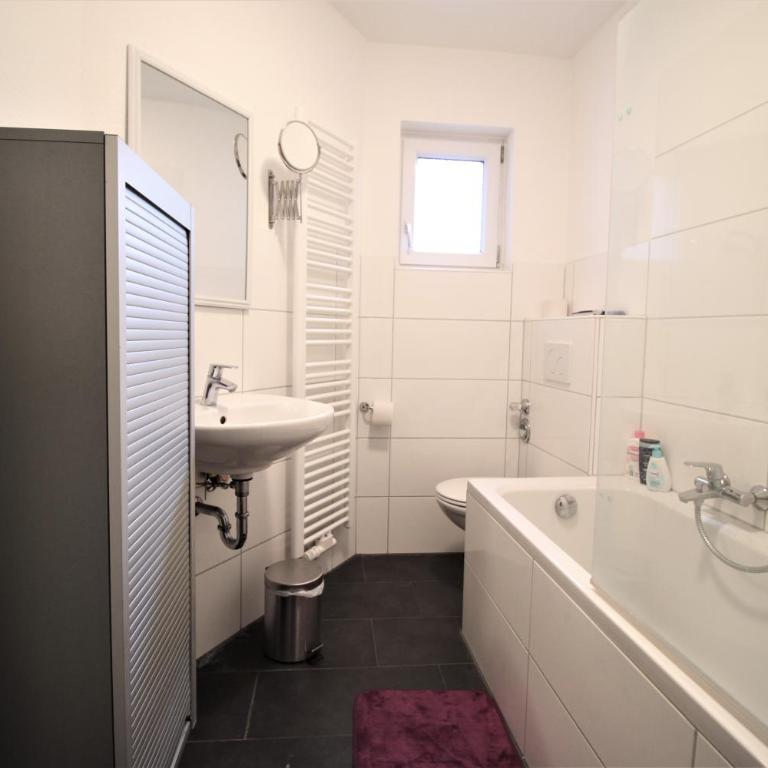 City Room near main station, bycicle cellar - Zweibettzimmer - 3