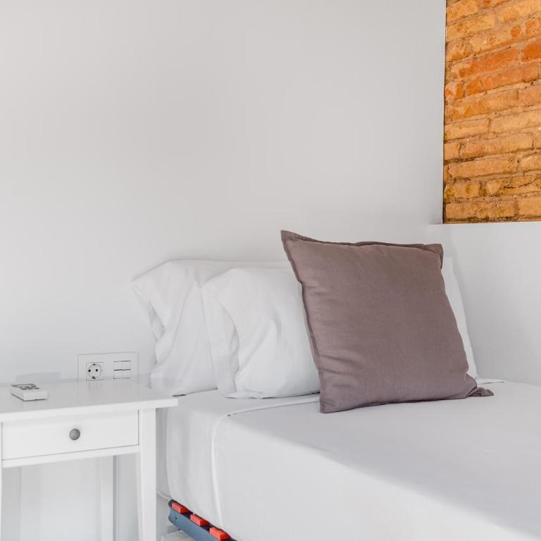 Sant Pau Ramblas Apartments Serennia - Apartment with Terrace - 13