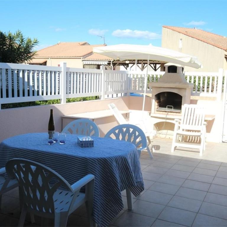 Belle villa climatisée 4-5 couchages 2 terrasses piscine commune parking dans résidence sécurisée 200m de la mer LRMA45 - Two-Bedroom House - 1