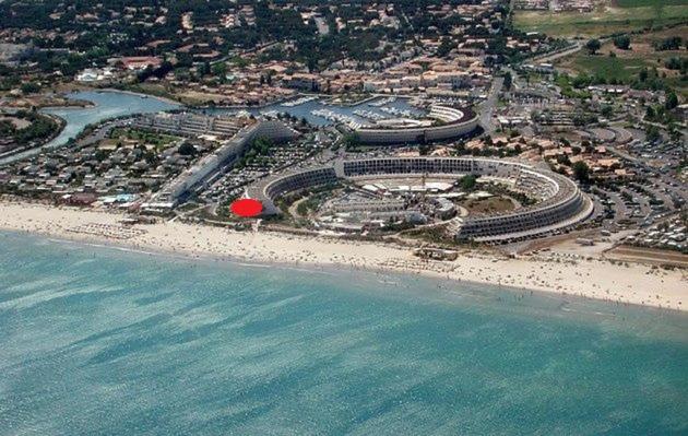 Beach side Helio ground floor apartment with attached garage in the Naturist Village - Appartement avec Terrasse - 2