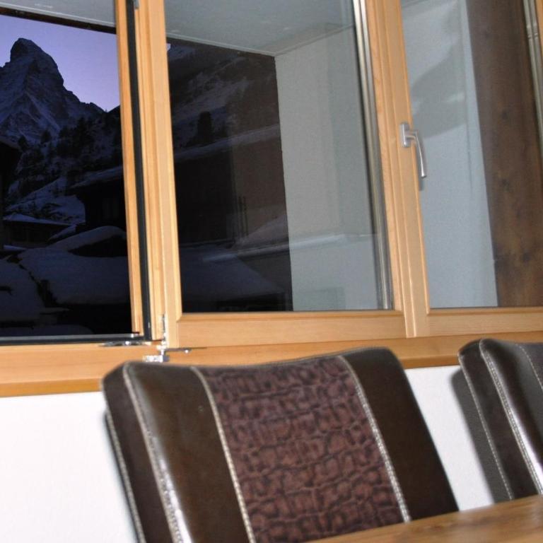 Haus Mischabel - Apartment mit 3 Schlafzimmern mit Matterhornblick - 2