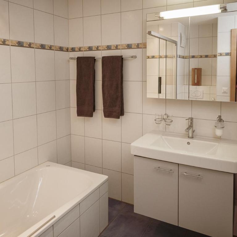Haus Mischabel - Apartment mit 1 Schlafzimmer und Matterhornblick - 8