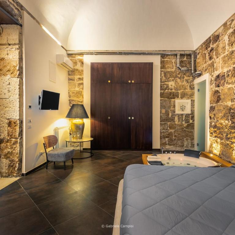 GARIBALDI MAISON DE CHARME - Suite Queen con Vasca Idromassaggio - 4