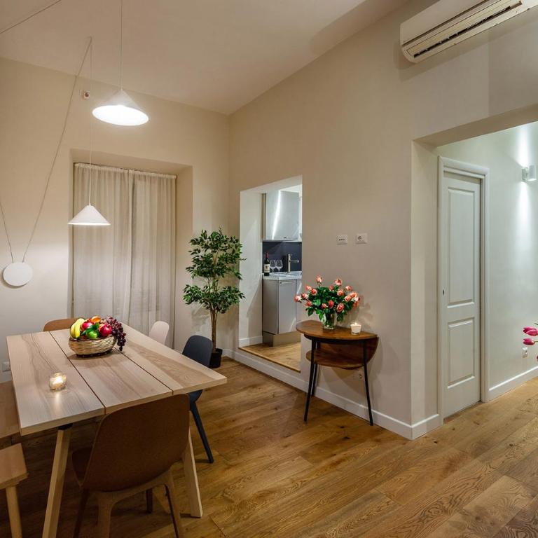 Tula Inn - Standard Double Room - 1