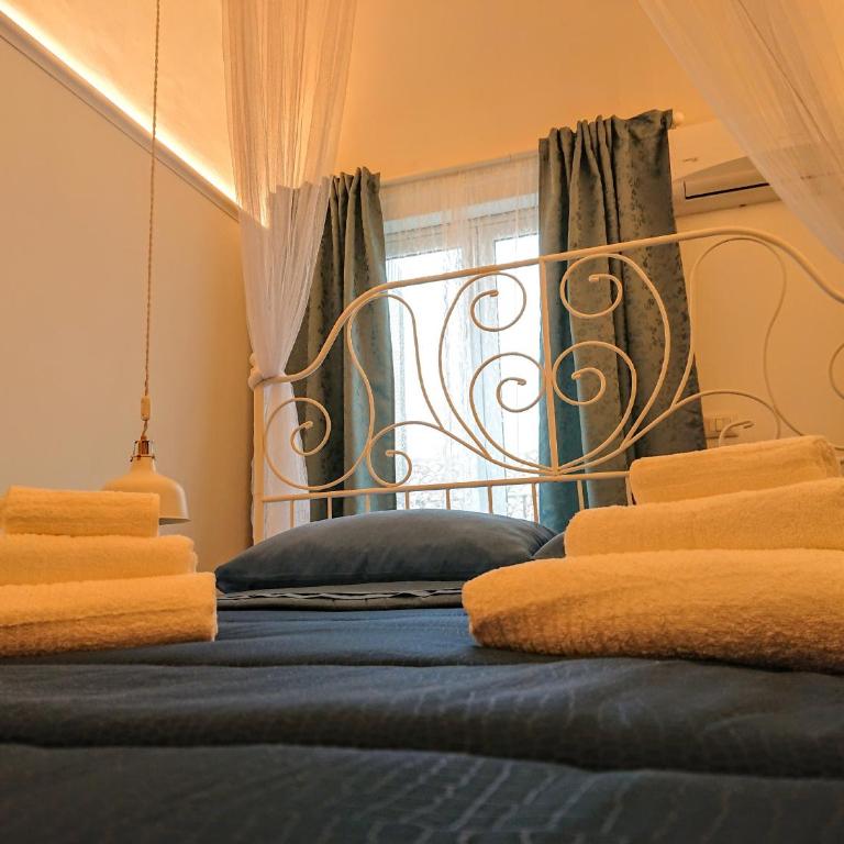 siculi central apartment - Two-Bedroom Apartment - 6