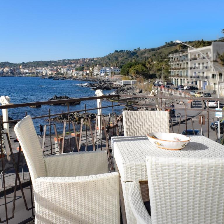 Acitrezza View - Appartamento con Vista Mare - 12