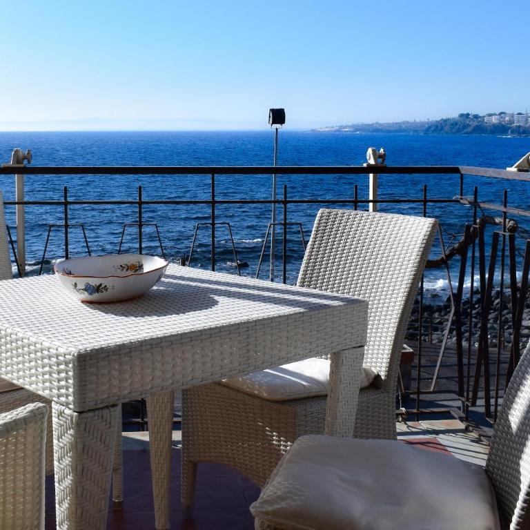 Acitrezza View - Appartamento con Vista Mare - 11