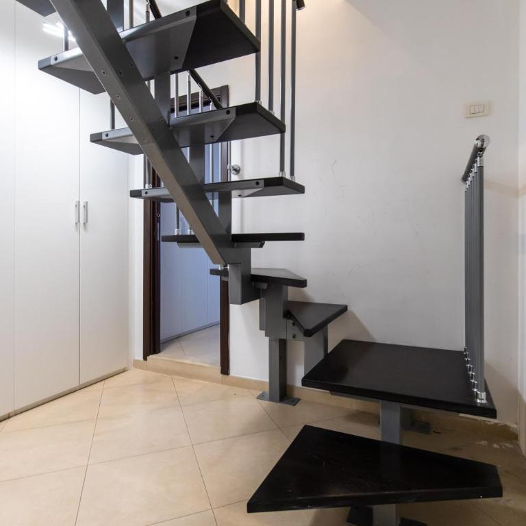 Tiffany & Mayfair Lifestyle Suites by Babylon Stay - Apartment - Annex - 6