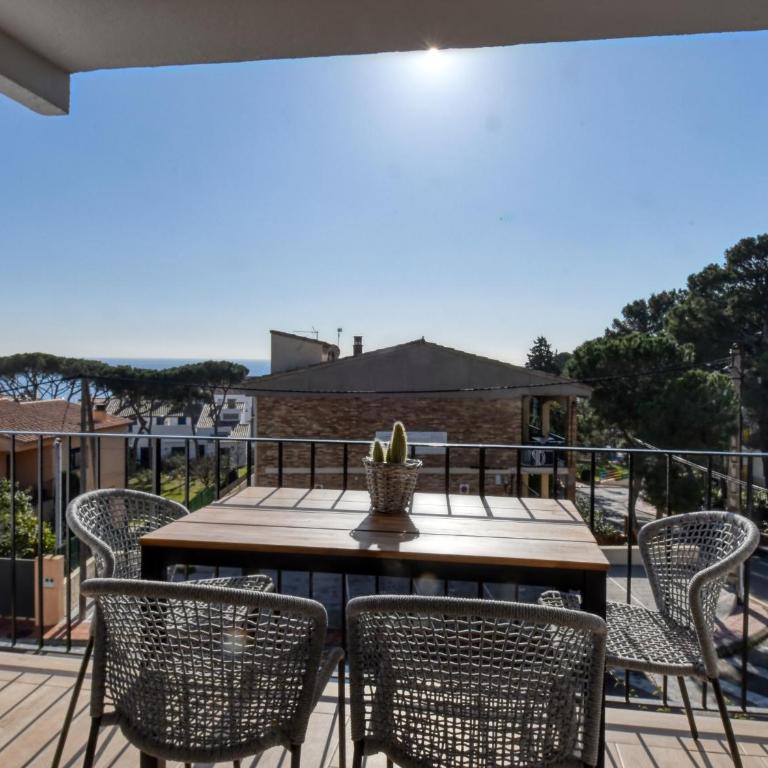 Refurbished apartment calella de pal. beach 250mts - Apartamento de 2 dormitorios - 3