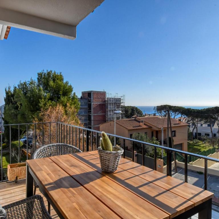 Refurbished apartment calella de pal. beach 250mts - Apartamento de 2 dormitorios - 2