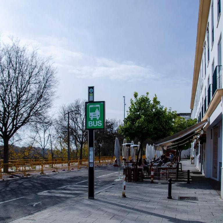 Mezquita Apart. with Free Parking - Apartamento de 3 dormitorios - 45