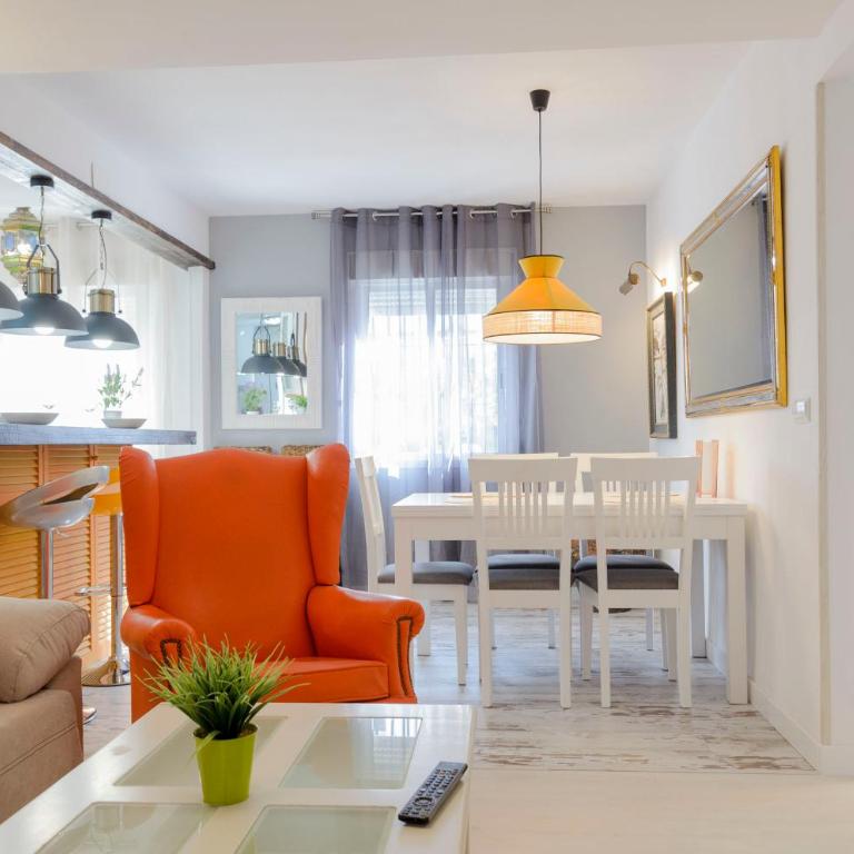 Mezquita Apart. with Free Parking - Apartamento de 3 dormitorios - 3
