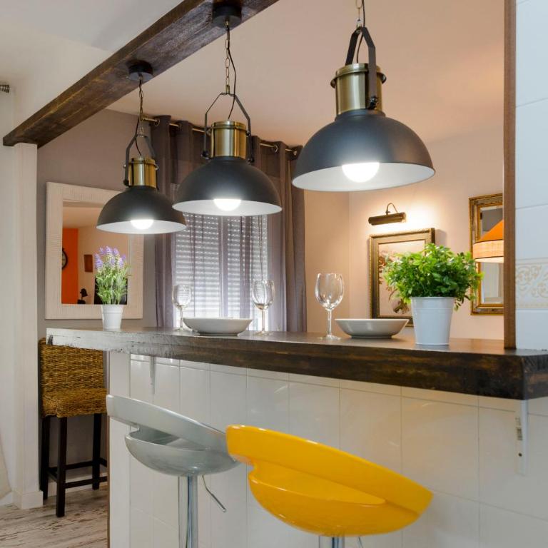 Mezquita Apart. with Free Parking - Apartamento de 3 dormitorios - 12