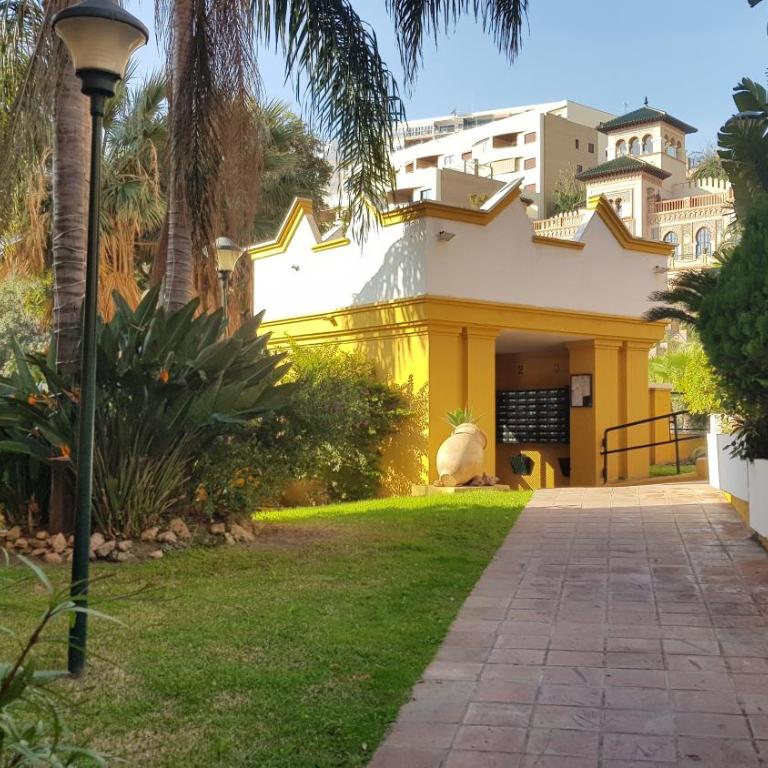 IMPRESIONANTE PRIMERA LÍNEA DE PLAYA, BAJONDILLO BEACH - Two-Bedroom Apartment - 30