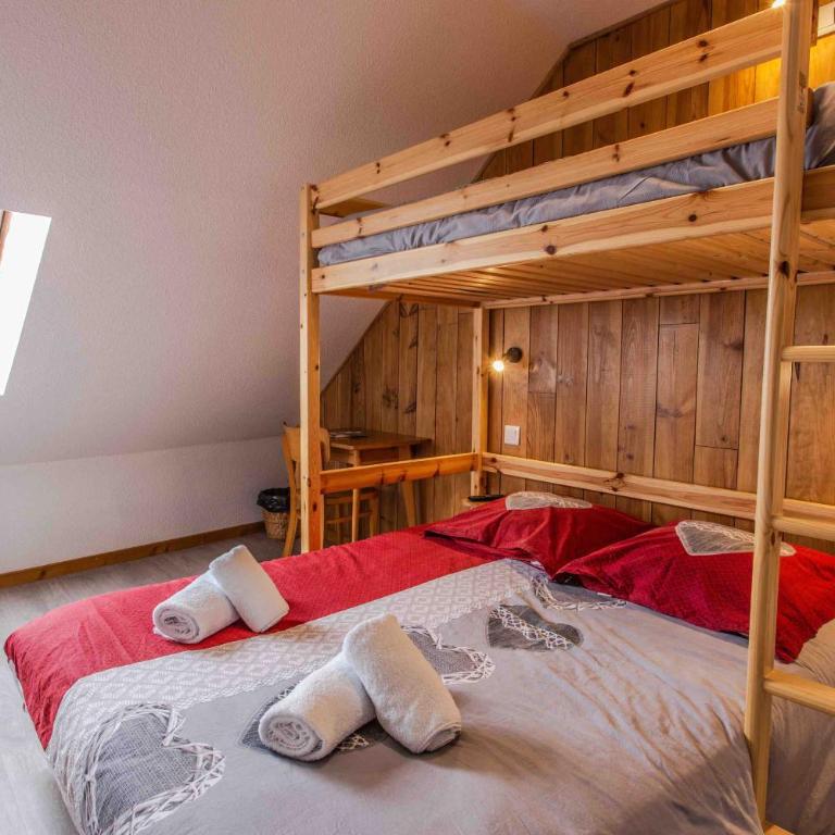Auberge Le Vieux Chaillol - Chambre Triple avec Douche - 2