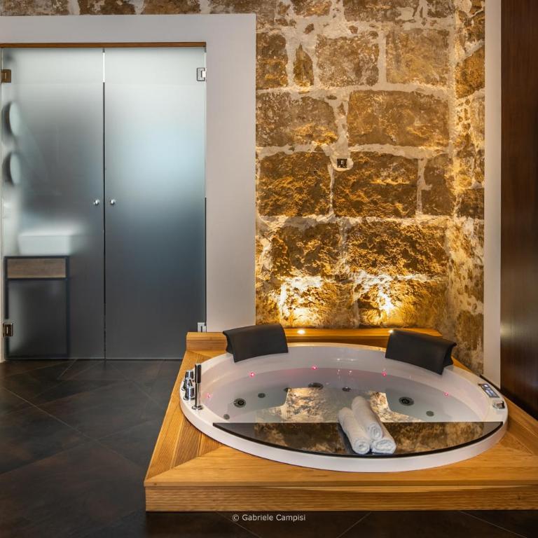 GARIBALDI MAISON DE CHARME - Suite Deluxe con Vasca Idromassaggio - 6