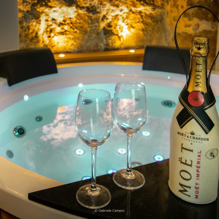 GARIBALDI MAISON DE CHARME - Suite Deluxe con Vasca Idromassaggio - 15