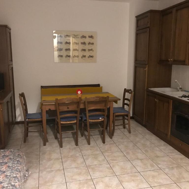 B&B " Guzzi - Inn " - Appartamento con 1 Camera da Letto - 4