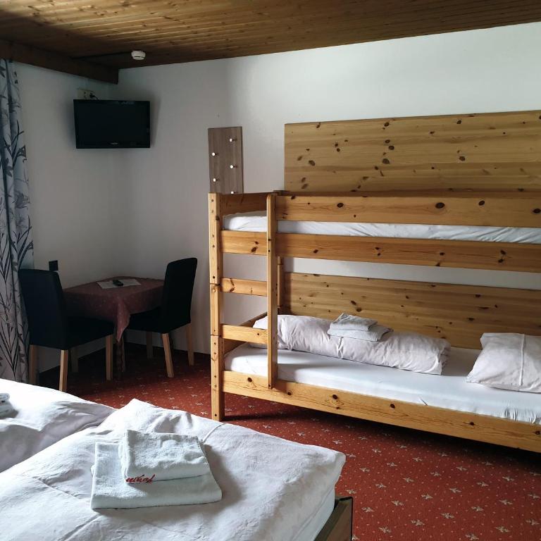 Landgasthof Hotel Zehenthof - Familienzimmer mit Balkon - 1