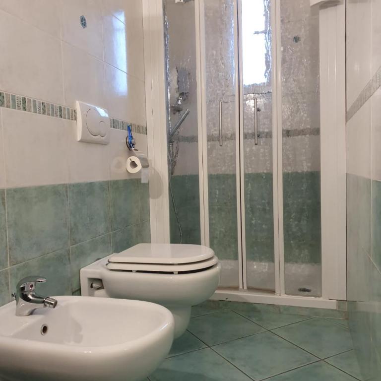 Liluna - Triple Room with Private Bathroom - 3