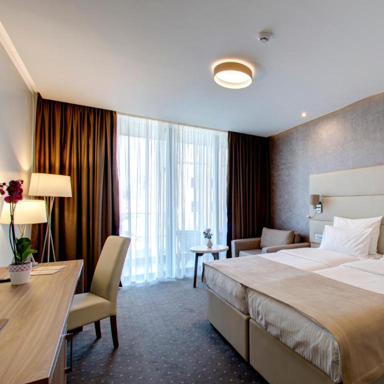 Hotel Eden - Deluxe Double Room - 13
