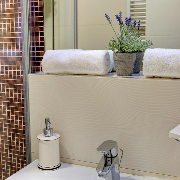 Hotel Eden - Triple Room with Balcony - 6