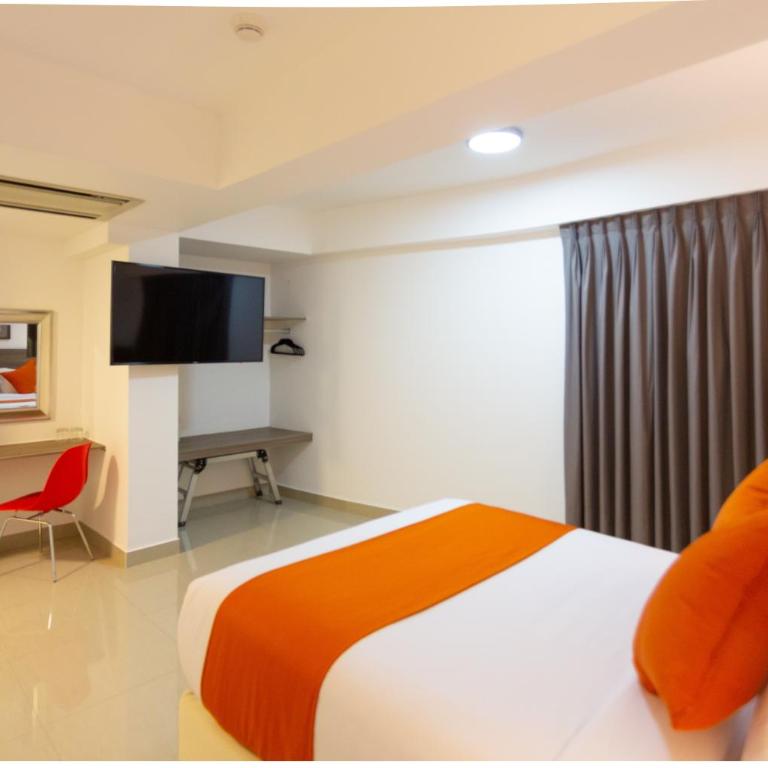 Howard Johnson by Wyndham Lima Miraflores Art House - Single Room - Non-Smoking - 1